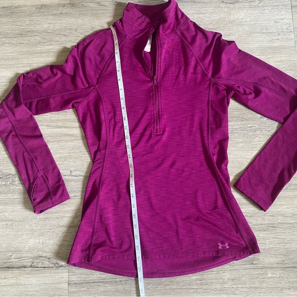 ⭐️UNDER ARMOUR⭐️ COLD GEAR PERFORMANCE TOP - Picture 3 of 10